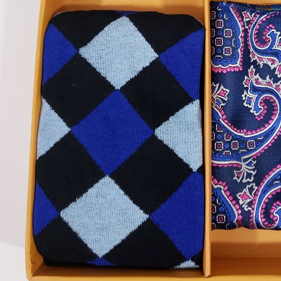Robert Lewis Blue Bow Tie Hanky Socks Box 3 Set - Picture 4 of 7